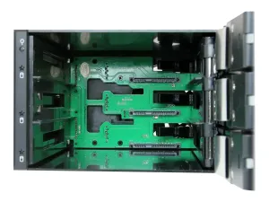 StarTech .com Rack Backplane Mobile en Aluminum Sans Tiroir pour 3 Disque Dur SAS II/SATA III 6Gbps, Hot Swap avec Ventilateur et Serrure - miniature 4